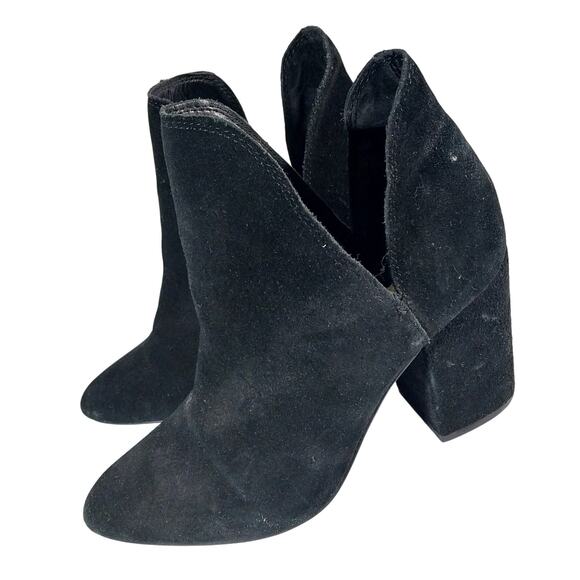 STEVE MADDEN! BLACK GENUINE SUEDE LEATHER, DEEP SIDE CUT CHUNKY BOOTS! SZ 8.5M - Picture 1 of 10